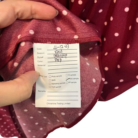 Welcome to my closet! - Picture 7 of 8